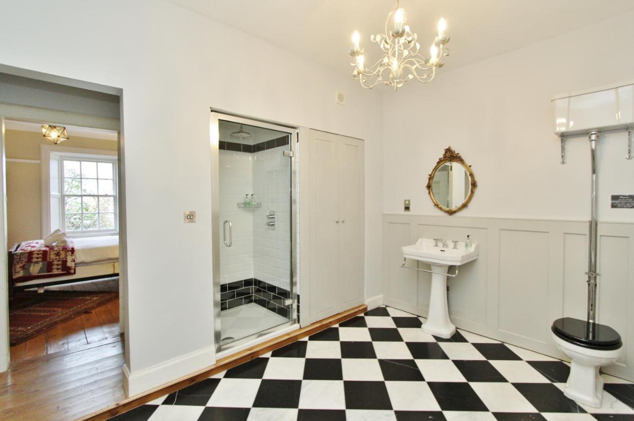 Ramsay Garden - Spacious 3-Bedroom Apartment Next To Edinburgh Castle Eksteriør bilde