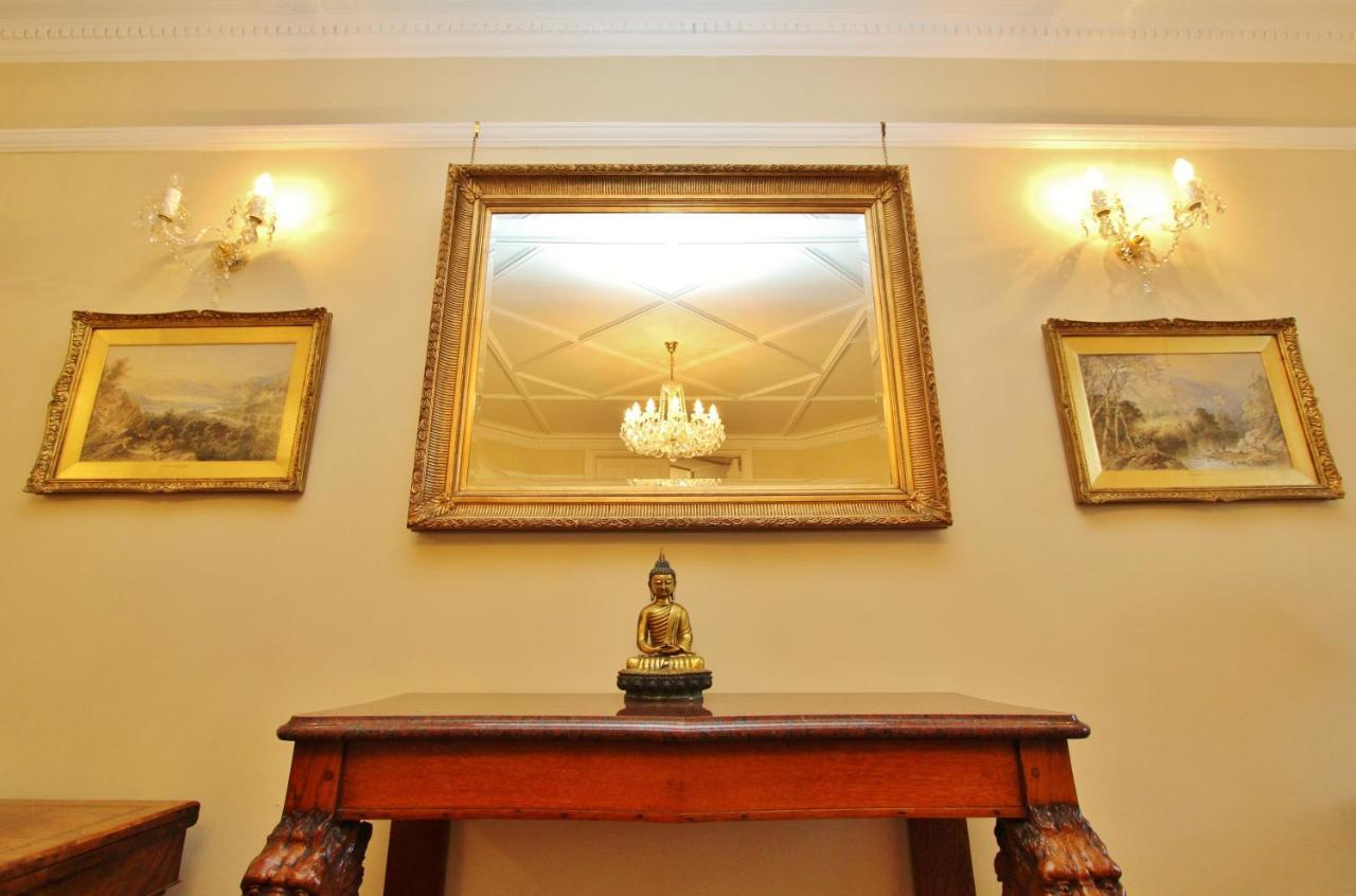 Ramsay Garden - Spacious 3-Bedroom Apartment Next To Edinburgh Castle Eksteriør bilde