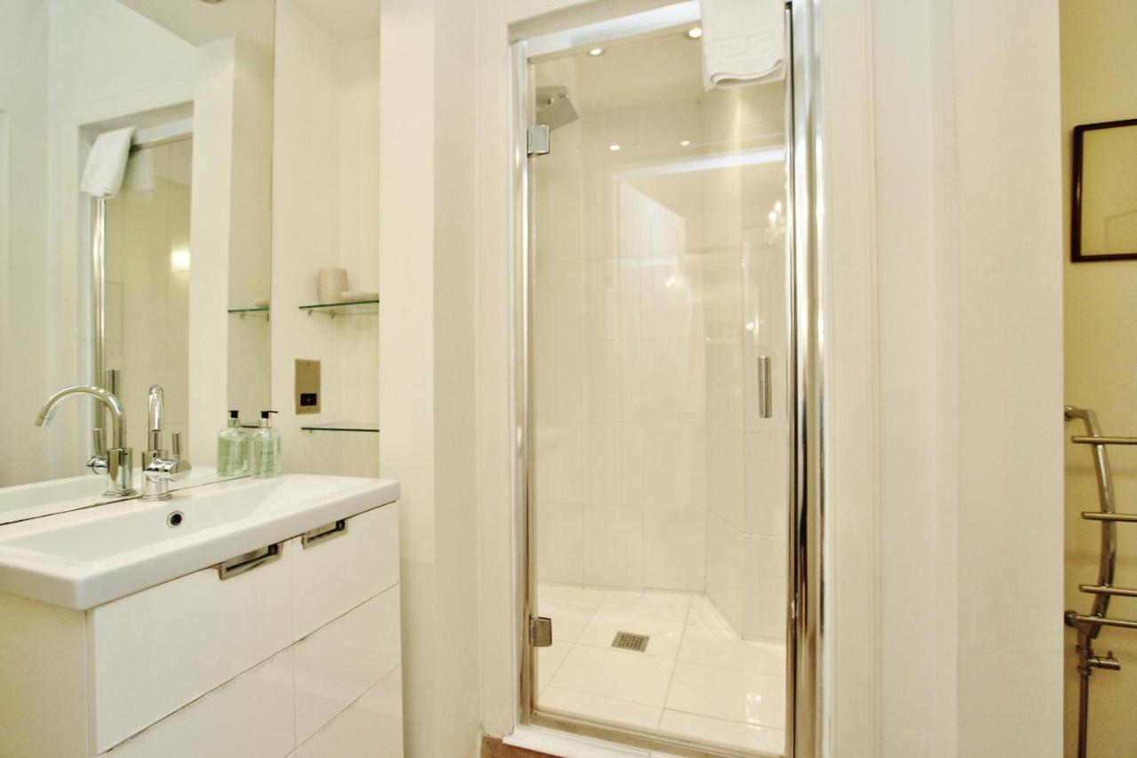 Ramsay Garden - Spacious 3-Bedroom Apartment Next To Edinburgh Castle Eksteriør bilde